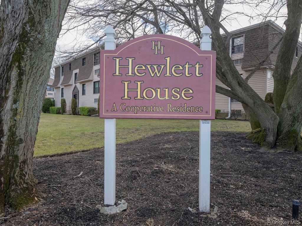 #13 photo, 1337 Broadway, מחוז נסאו Hewlett , NY 11557