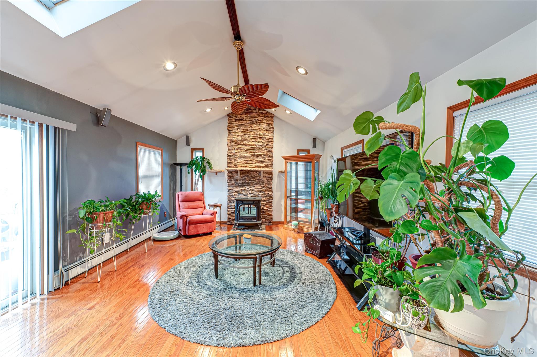 #7 photo, 187 Nolin Street, सफ़ोक काउंटी Brentwood , NY 11717