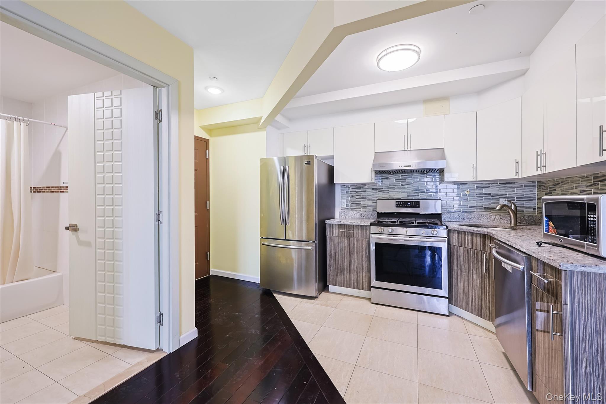 #3 photo, 138-12 Northern Boulevard, كوينز Flushing , NY 11354