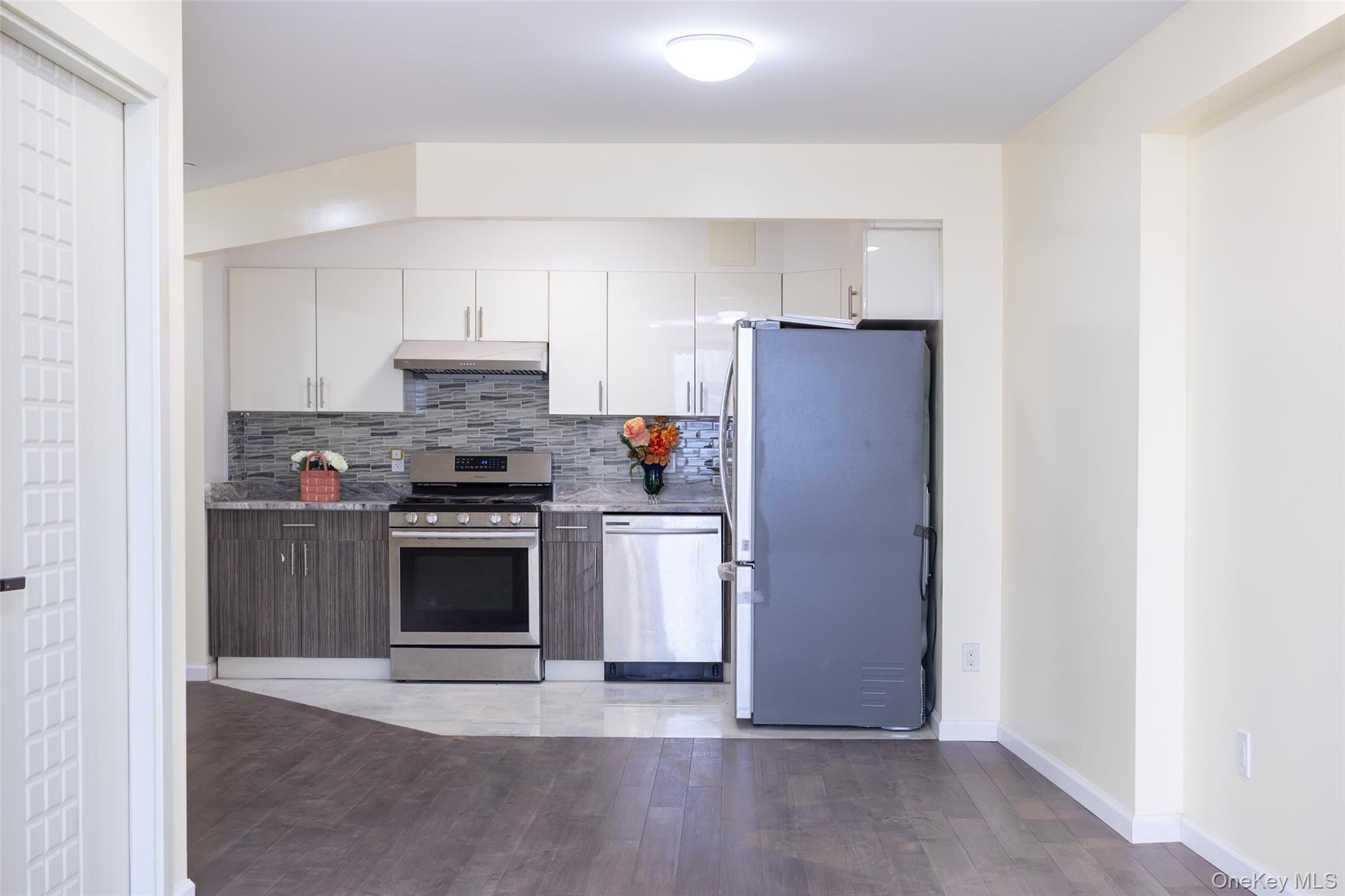 #10 photo, 138-12 Northern Boulevard, Flushing , NY 11354