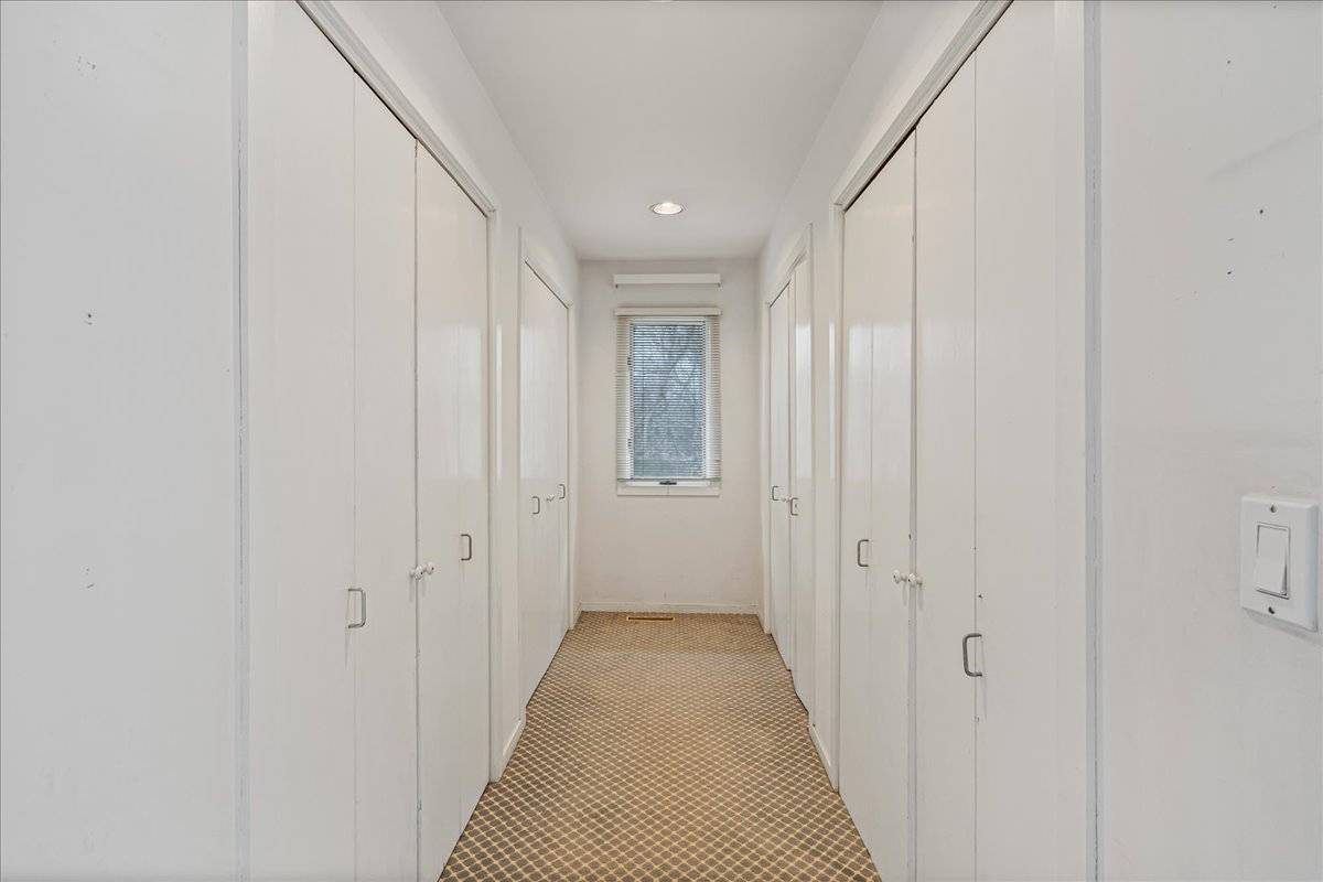 #28 photo, 8 Fiddler Crab Trail, מחוז סאפוק Westhampton , NY 11977