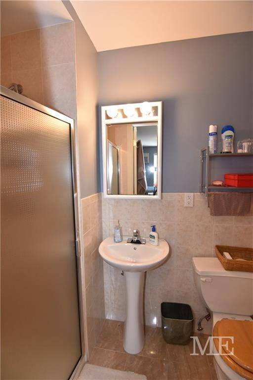 #9 photo, Gerritsen Ave & Ave V, הברונקס Gerritsen Beach , NY 11229