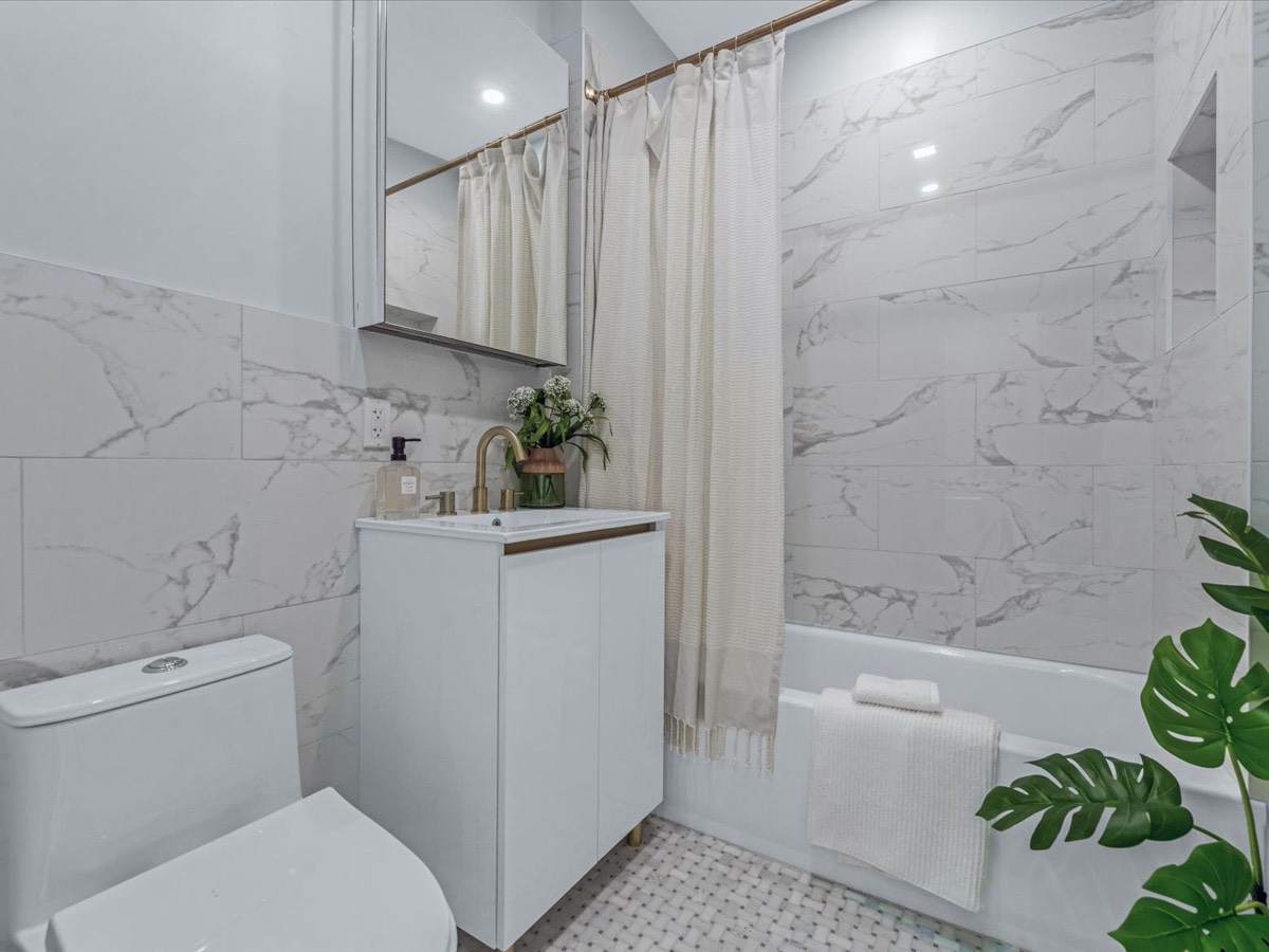 #15 photo, 3 Schenck Court, #1, 브루클린 Cypress Hills , NY 11207