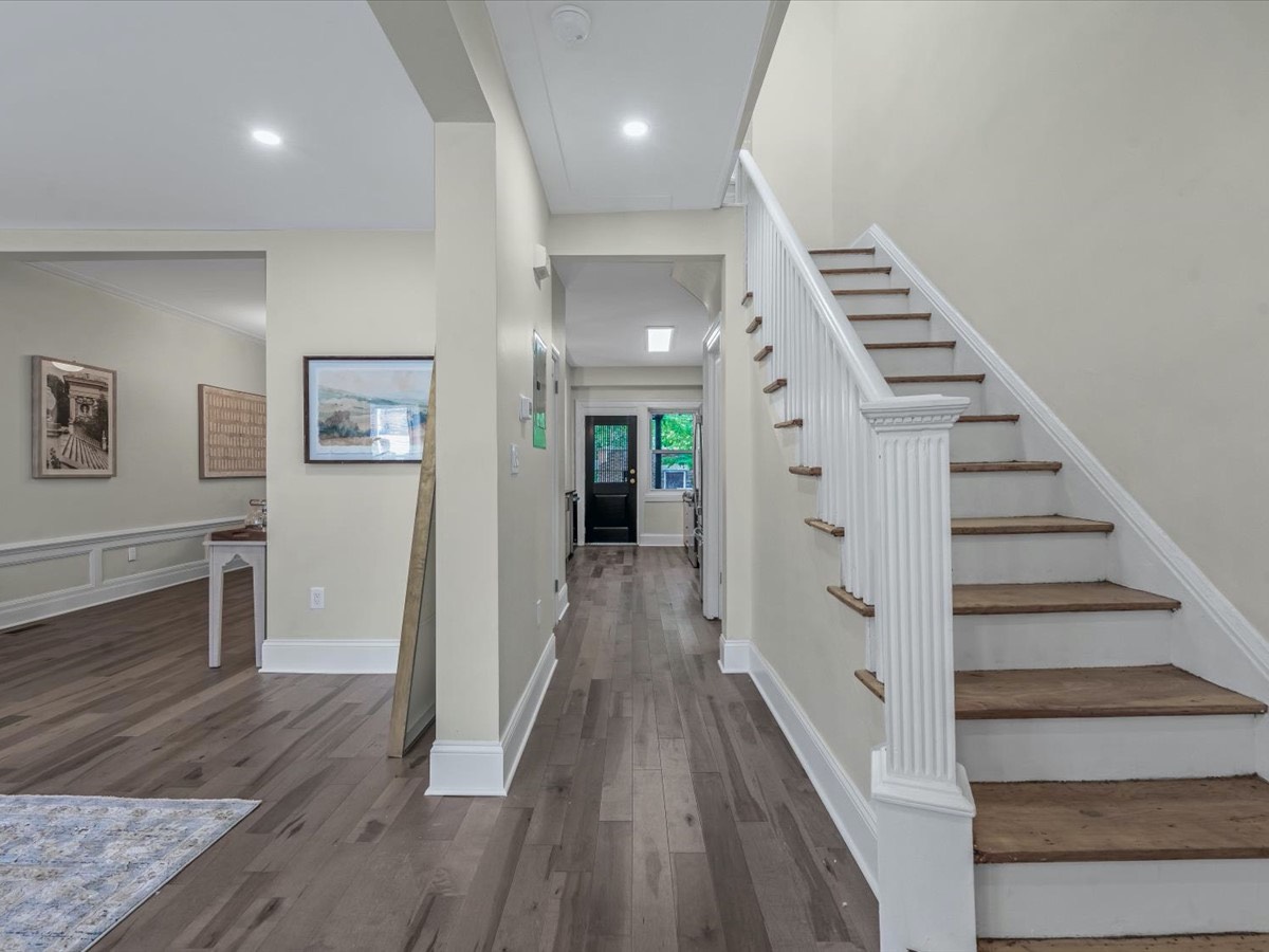 #2 photo, 3 Schenck Court, #1, 브루클린 Cypress Hills , NY 11207