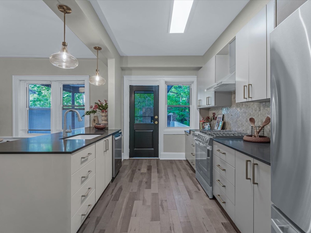 #6 photo, 3 Schenck Court, #1, 브루클린 Cypress Hills , NY 11207