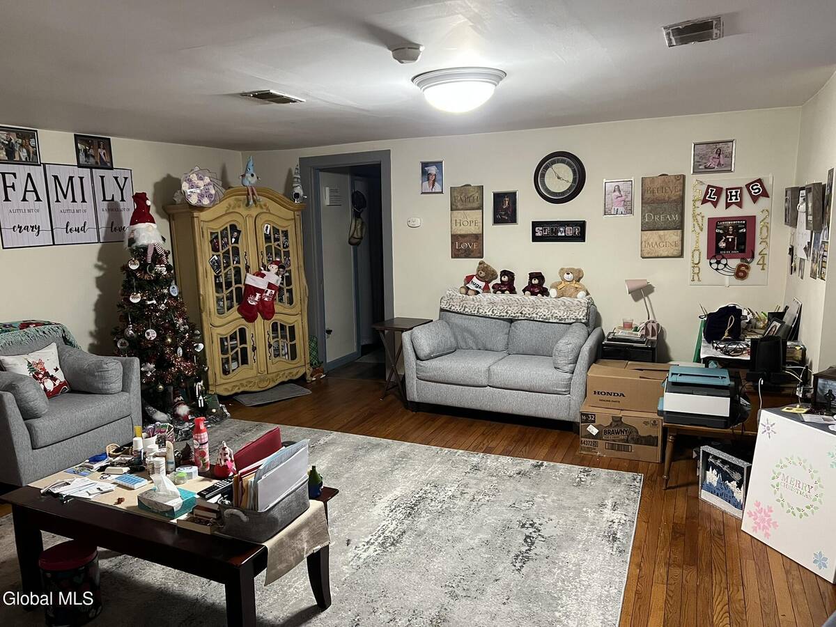 #13 photo, 36 112th Street, Troy , NY 12182