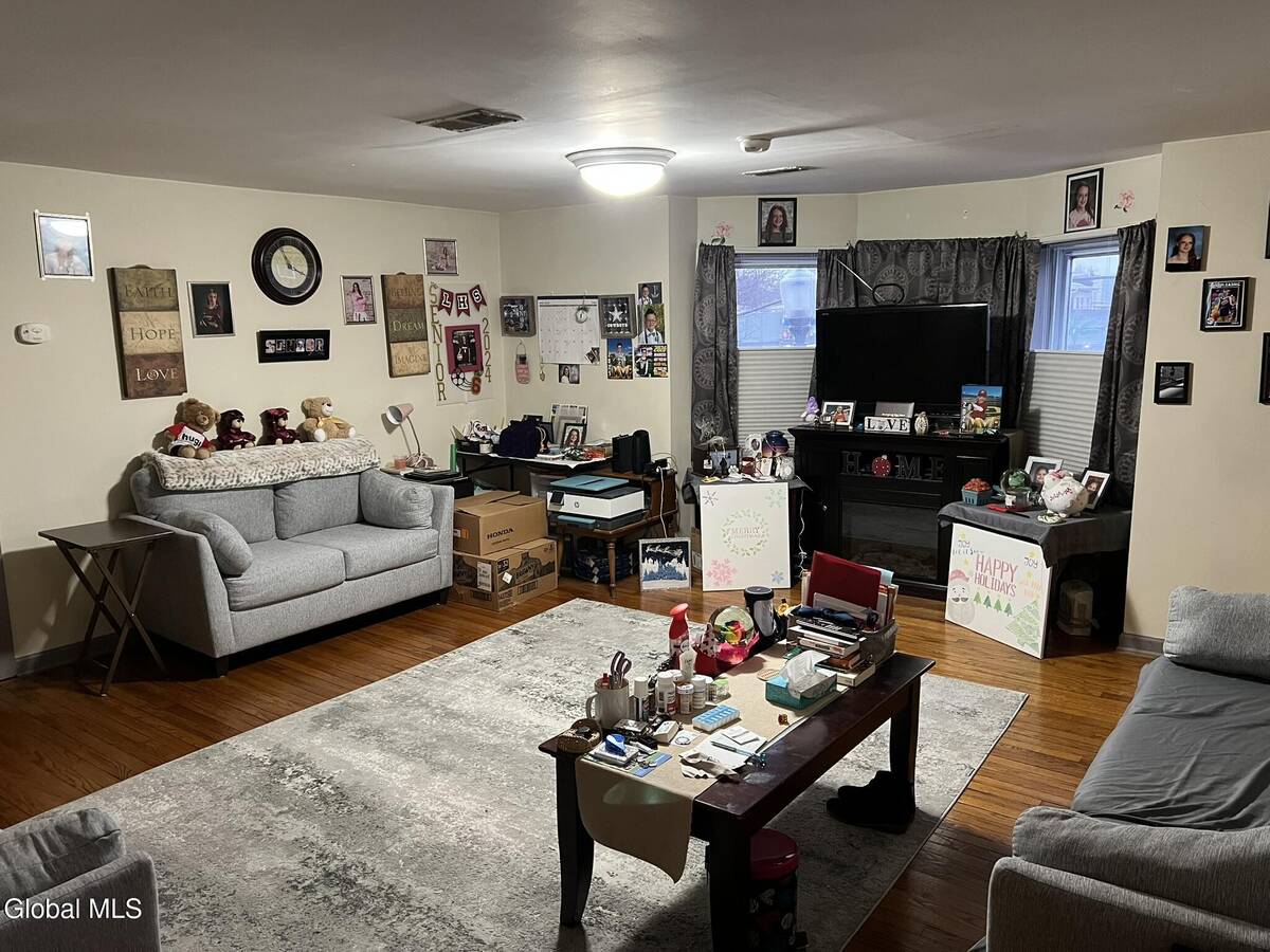 #14 photo, 36 112th Street, Troy , NY 12182