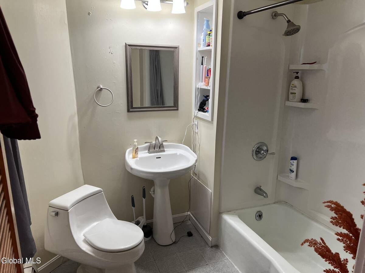 #9 photo, 36 112th Street, Troy , NY 12182