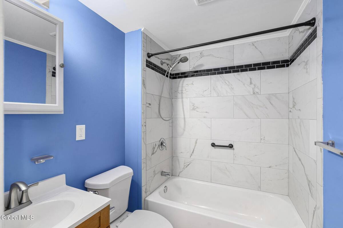 #12 photo, 1331 Hodgson Street, Schenectady , NY 12303