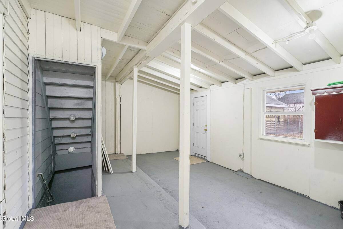 #13 photo, 1331 Hodgson Street, Schenectady , NY 12303