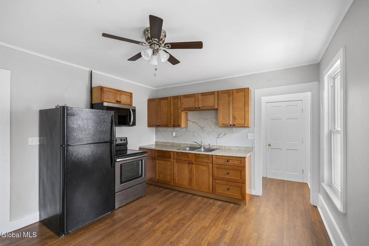 #14 photo, 1331 Hodgson Street, Schenectady , NY 12303