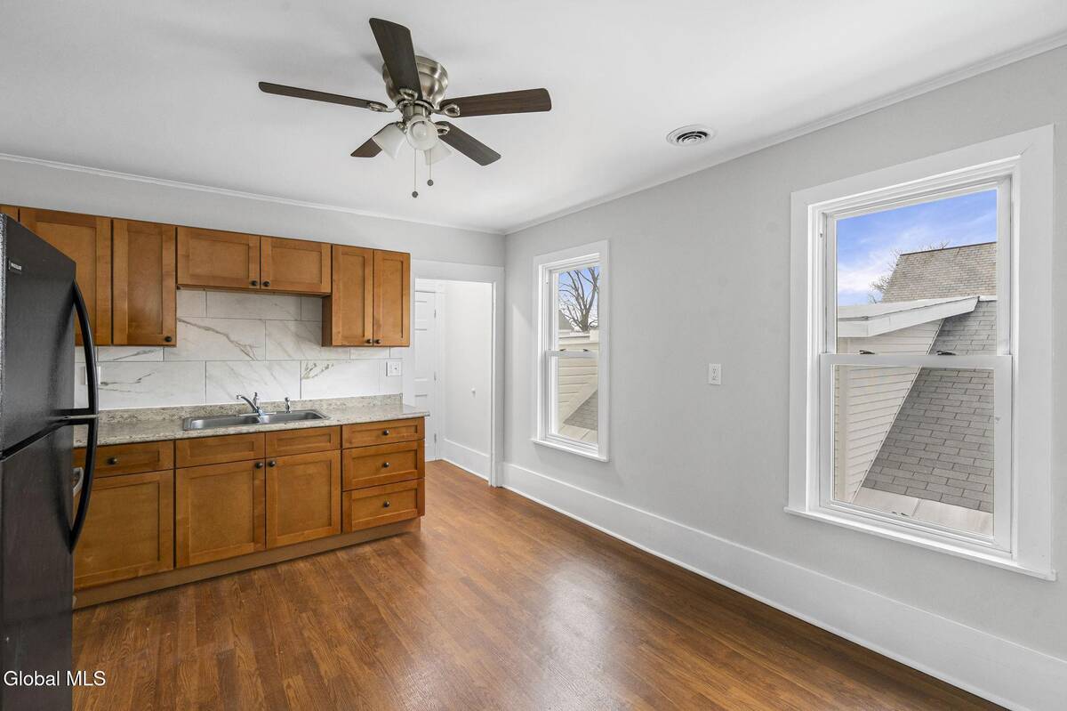 #16 photo, 1331 Hodgson Street, Schenectady , NY 12303