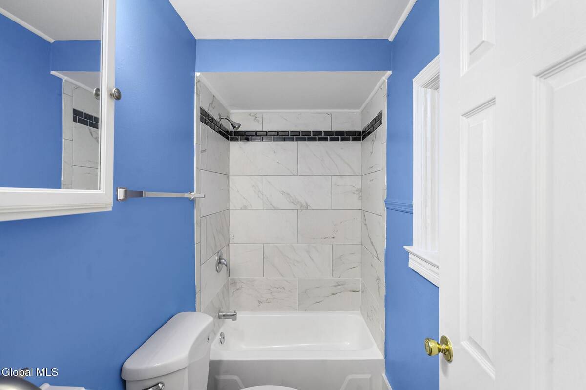 #22 photo, 1331 Hodgson Street, Schenectady , NY 12303