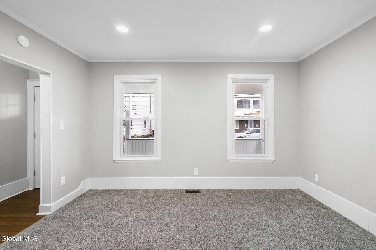 #6 photo, 1331 Hodgson Street, Schenectady , NY 12303