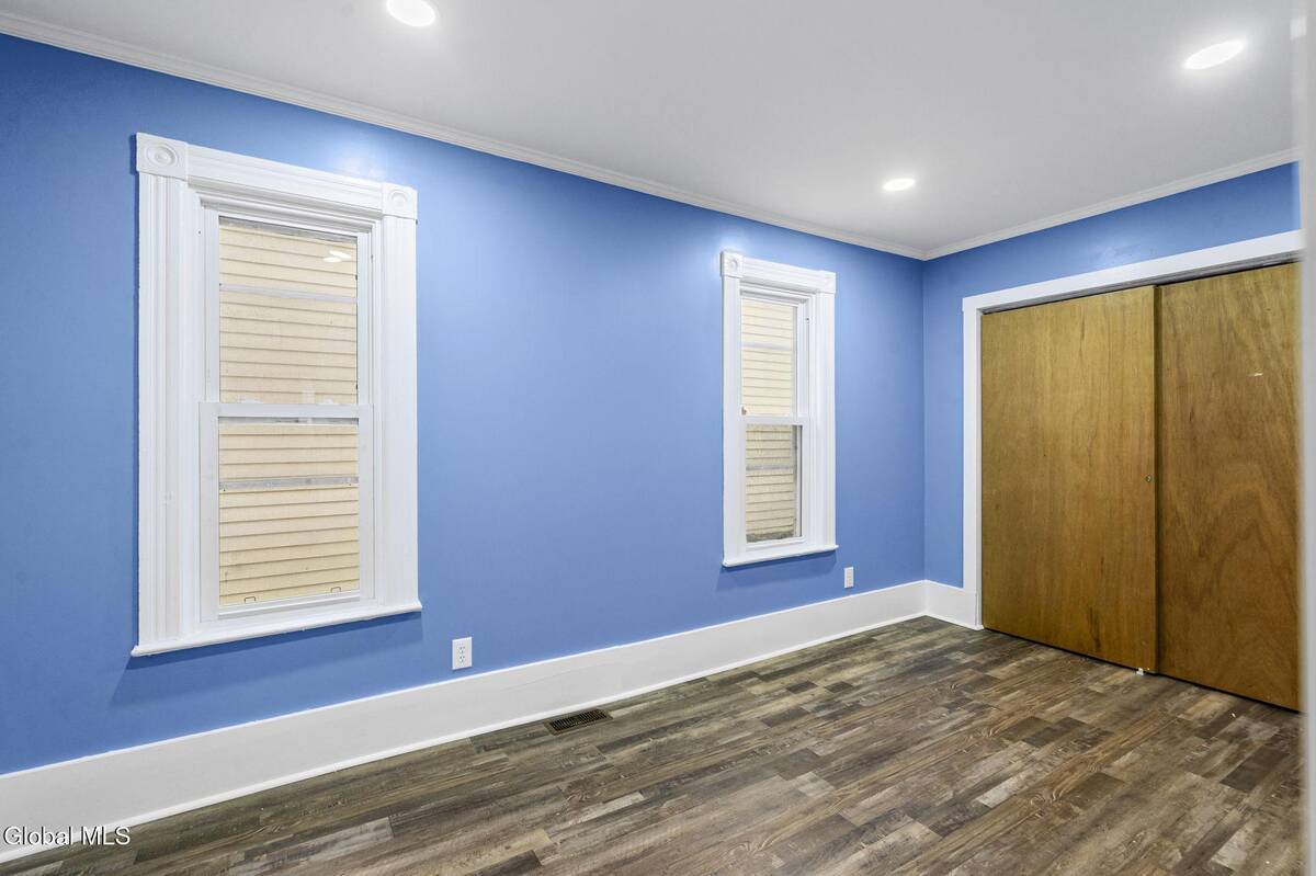 #8 photo, 1331 Hodgson Street, Schenectady , NY 12303