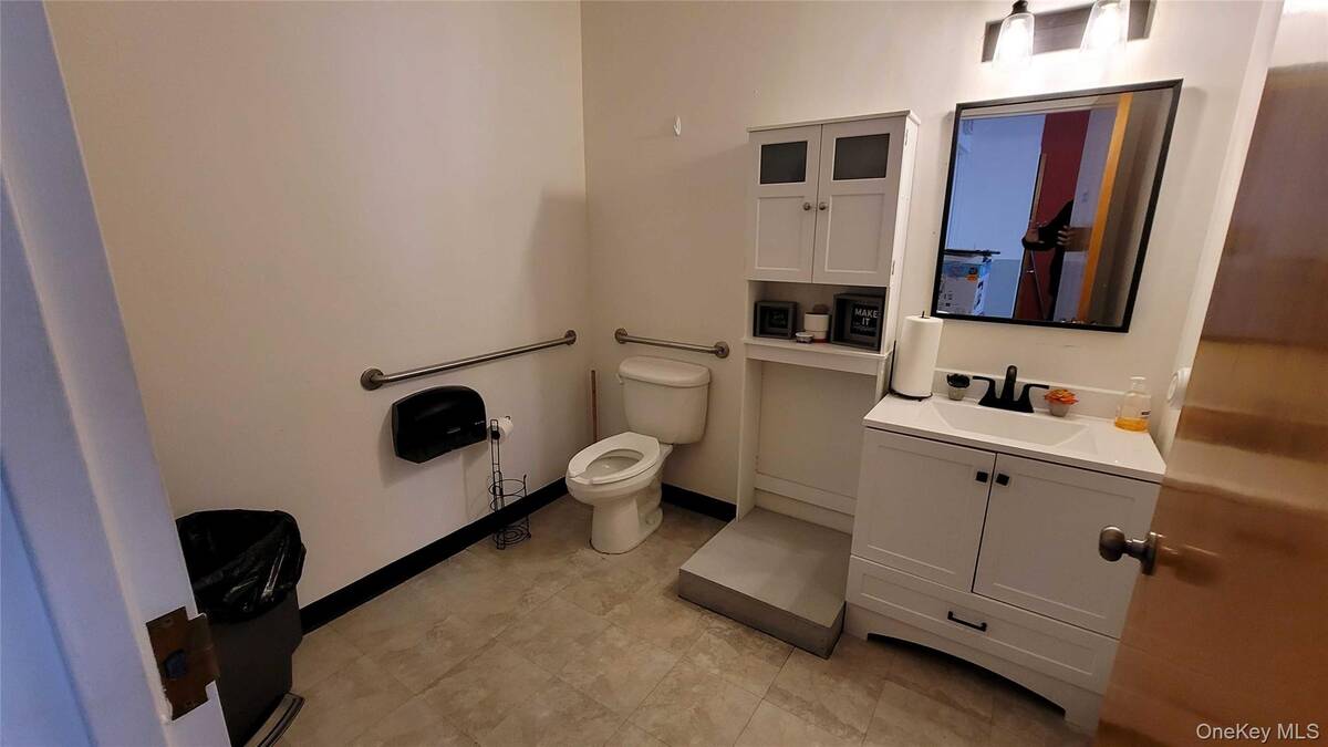 #14 photo, 1814 Middle Country Road, Ridge , NY 11961