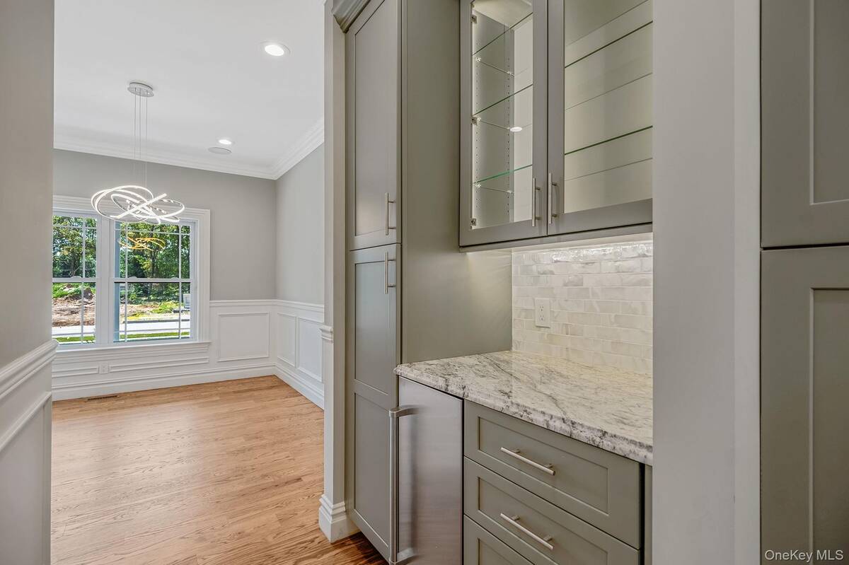 #25 photo, NC Pine Street, Port Jefferson Station , NY 11776