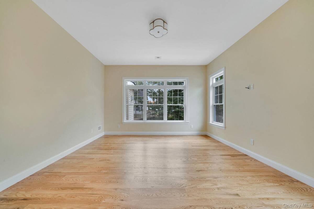 #1 photo, NC Pine Street, Port Jefferson , NY 11776