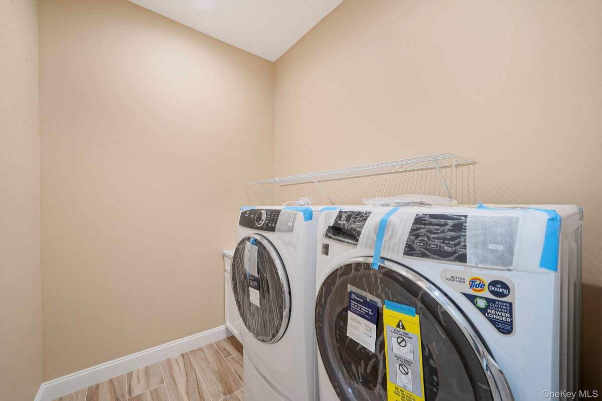 #23 photo, NC Pine Street, Port Jefferson , NY 11776