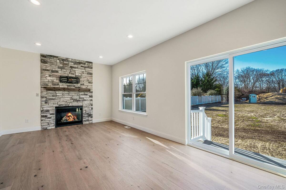 #10 photo, NC Pine Street, Port Jefferson Station , NY 11776