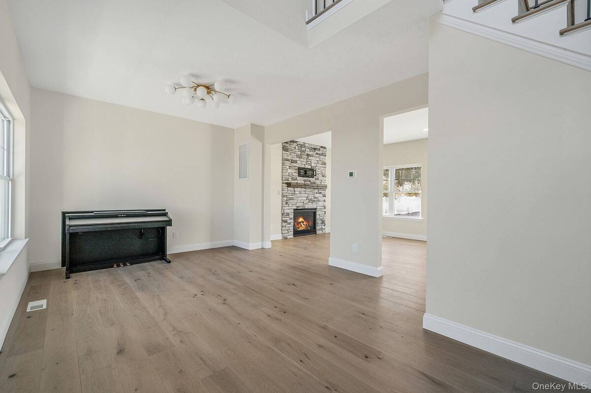 #11 photo, NC Pine Street, Port Jefferson Station , NY 11776