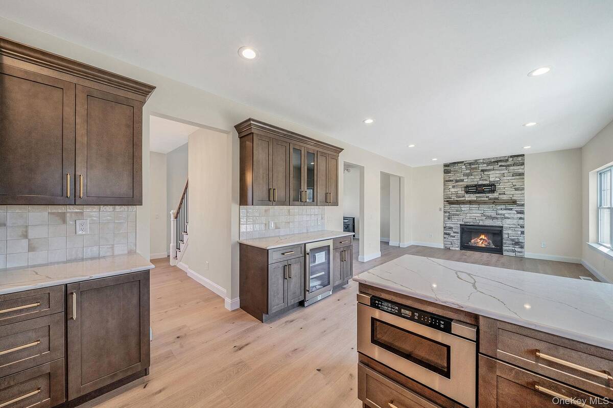 #17 photo, NC Pine Street, Port Jefferson Station , NY 11776