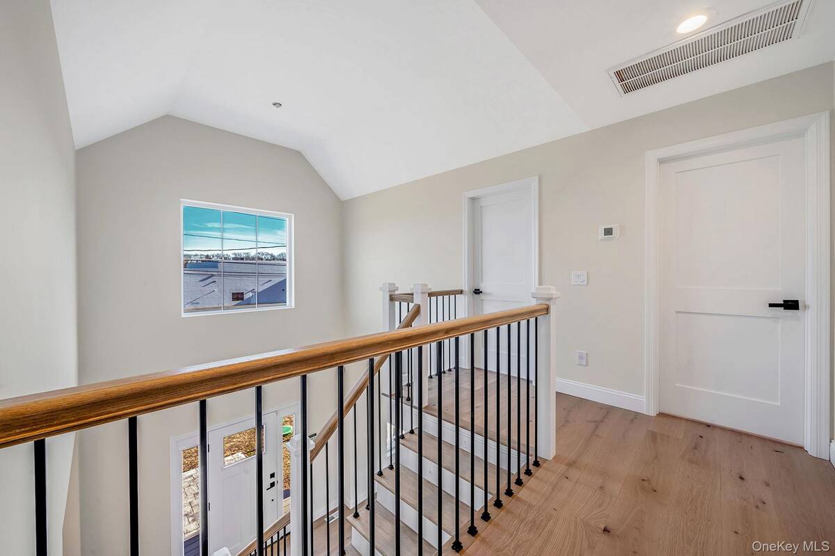 #19 photo, NC Pine Street, Port Jefferson Station , NY 11776