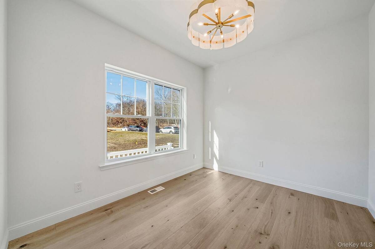 #22 photo, NC Pine Street, Port Jefferson Station , NY 11776