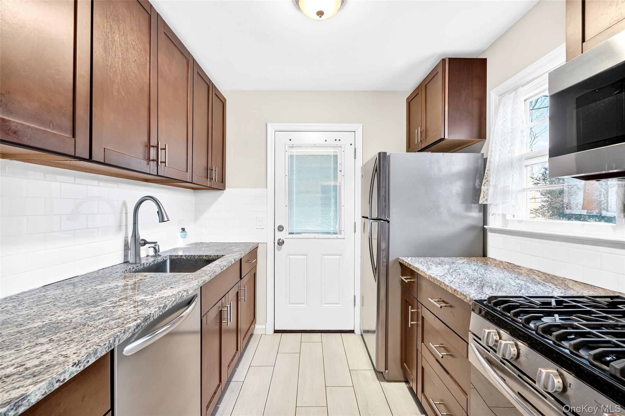 #8 photo, 106 Wellford Road, White Plains , NY 10607