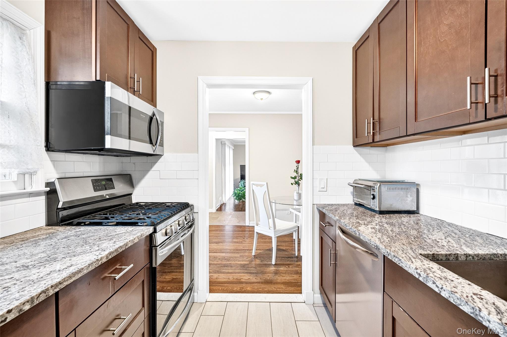 #9 photo, 106 Wellford Road, White Plains , NY 10607