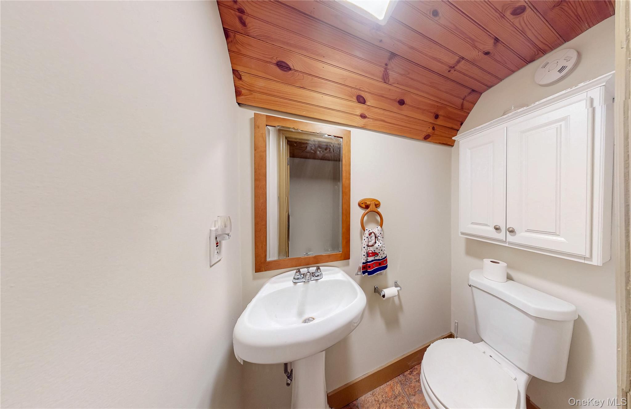 #16 photo, 46 Neversink Drive, 뉴욕주 Port Jervis , NY 12771