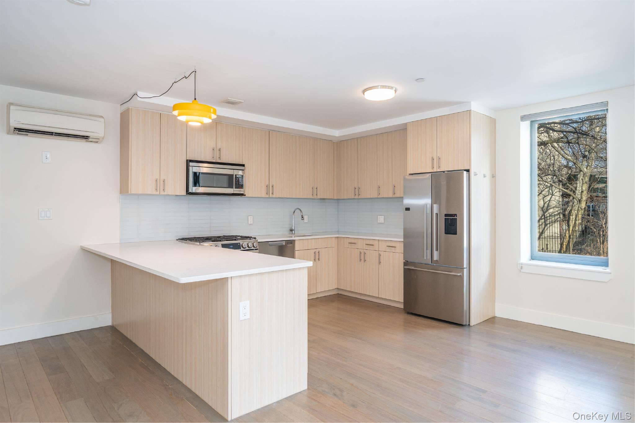 #9 photo, 52 Convent Avenue, मैनहटन New York (Manhattan) , NY 10027