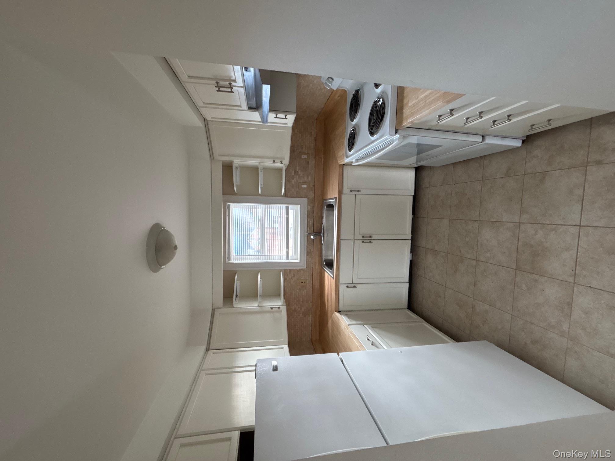 #3 photo, 8 South Brett Street, Beacon , NY 12508