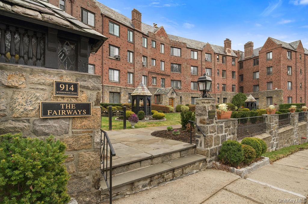 #1 photo, 914 Wynnewood Road, 纽约州 Pelham , NY 10803