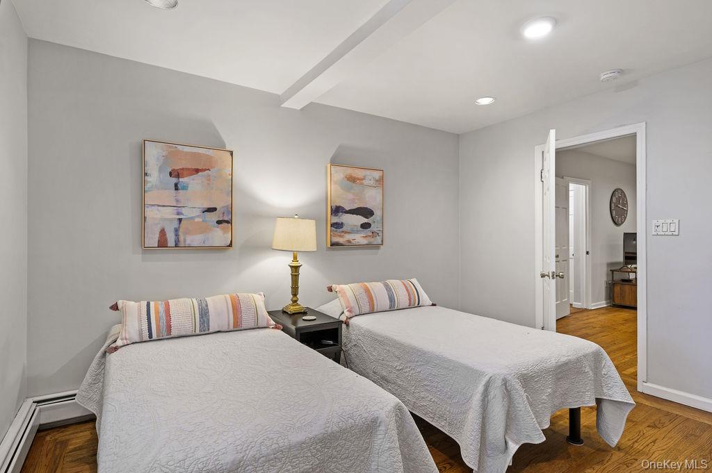 #13 photo, 914 Wynnewood Road, 纽约州 Pelham , NY 10803