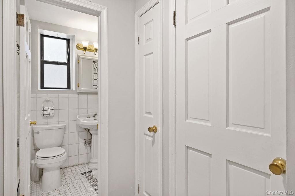 #17 photo, 914 Wynnewood Road, 纽约州 Pelham , NY 10803