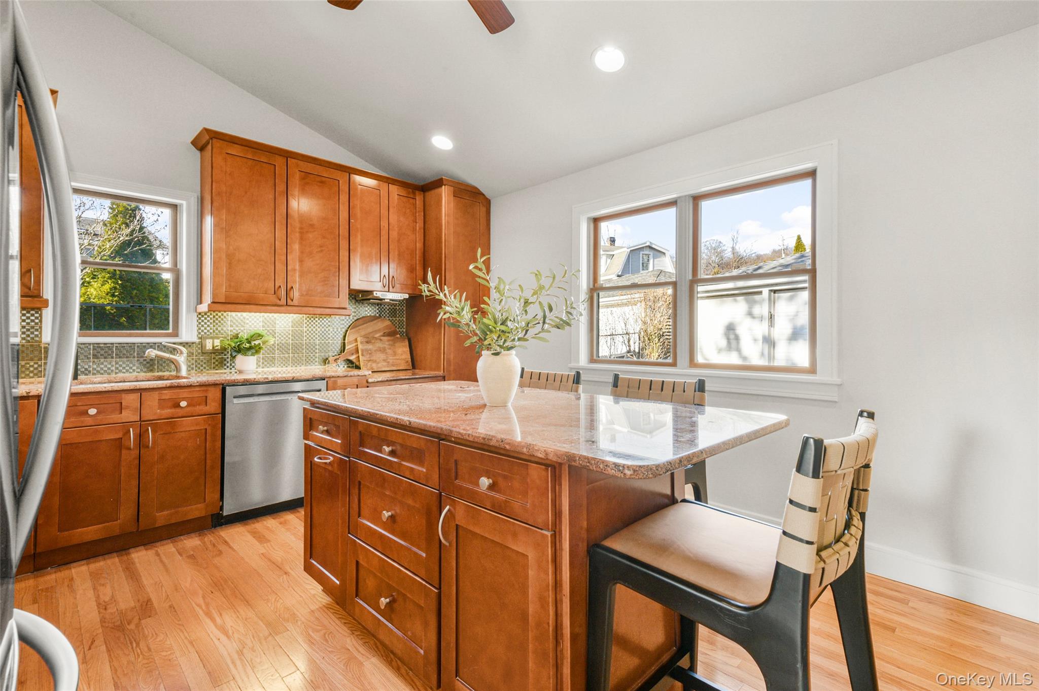 #18 photo, 103 Old White Plains Road, Tarrytown , NY 10591