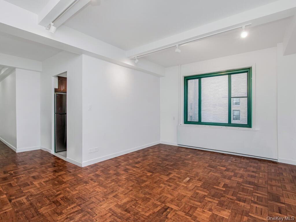 #10 photo, 1510 Unionport Road, Бронкс ‖ Bronx , NY 10462