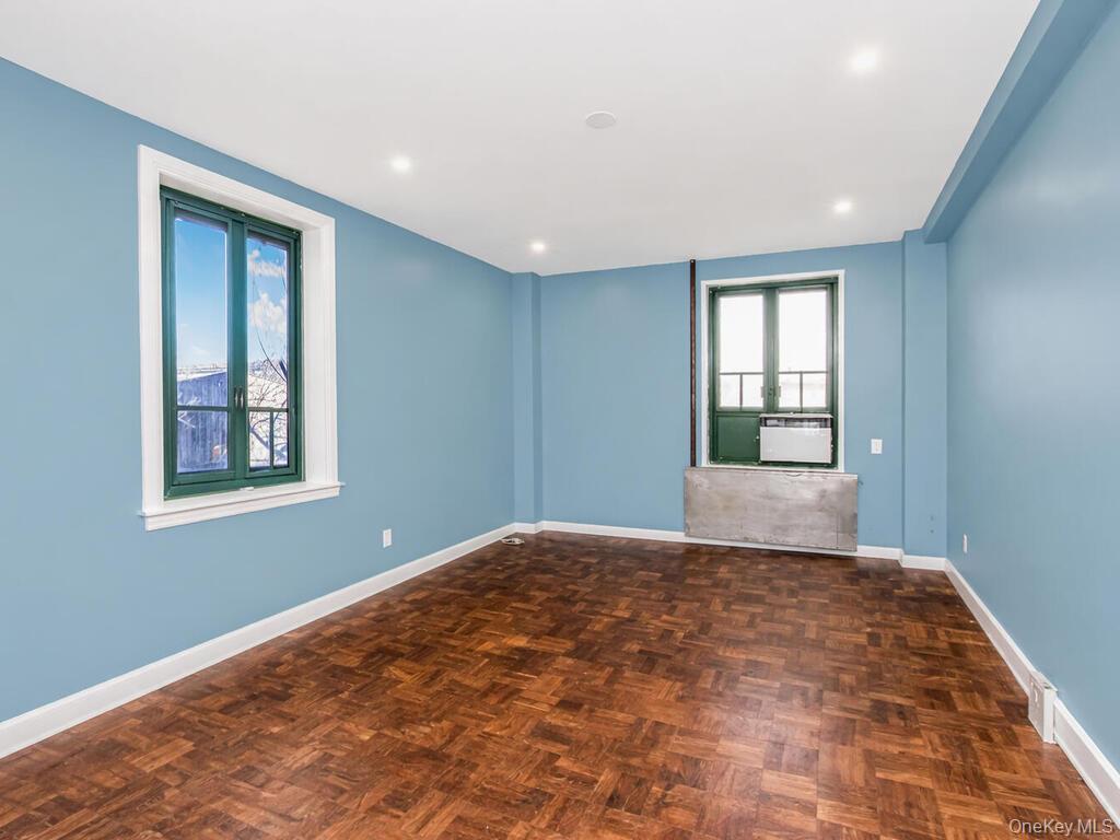 #7 photo, 1510 Unionport Road, Бронкс ‖ Bronx , NY 10462