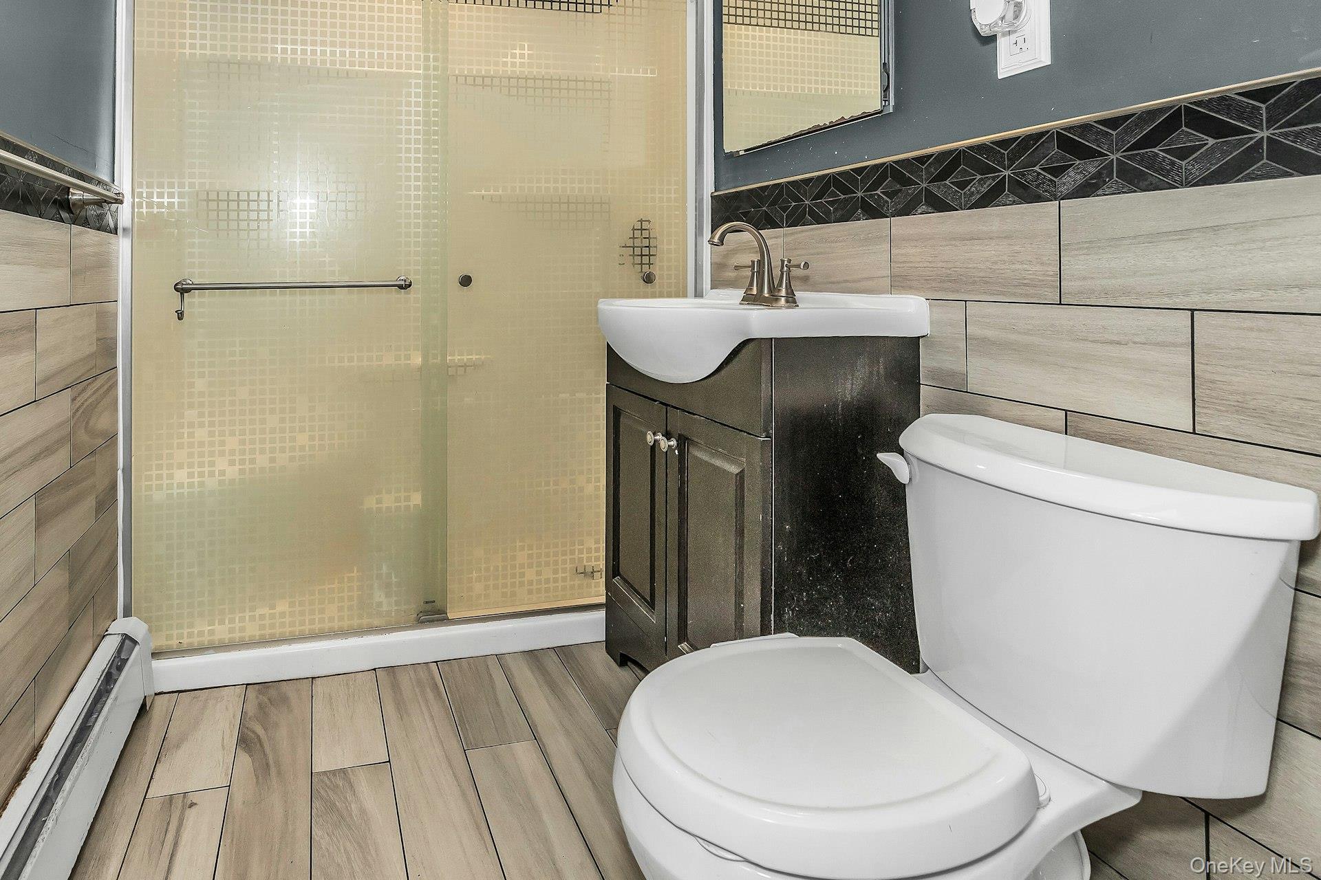 #7 photo, 45 Chase Lane, Нассау ‖ Levittown , NY 11756