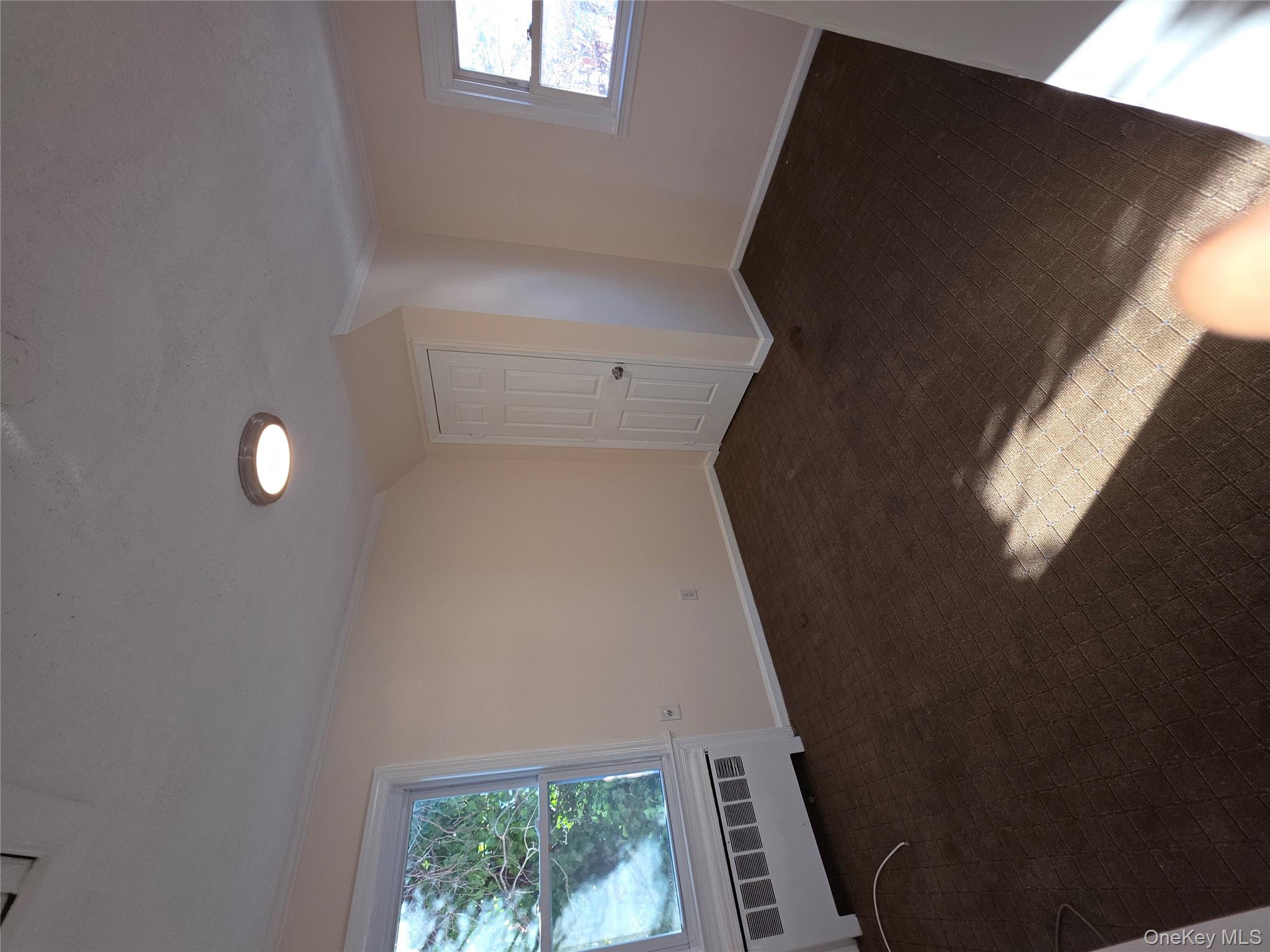 #12 photo, 1075 Harrison Street, Нассау ‖ Uniondale , NY 11553