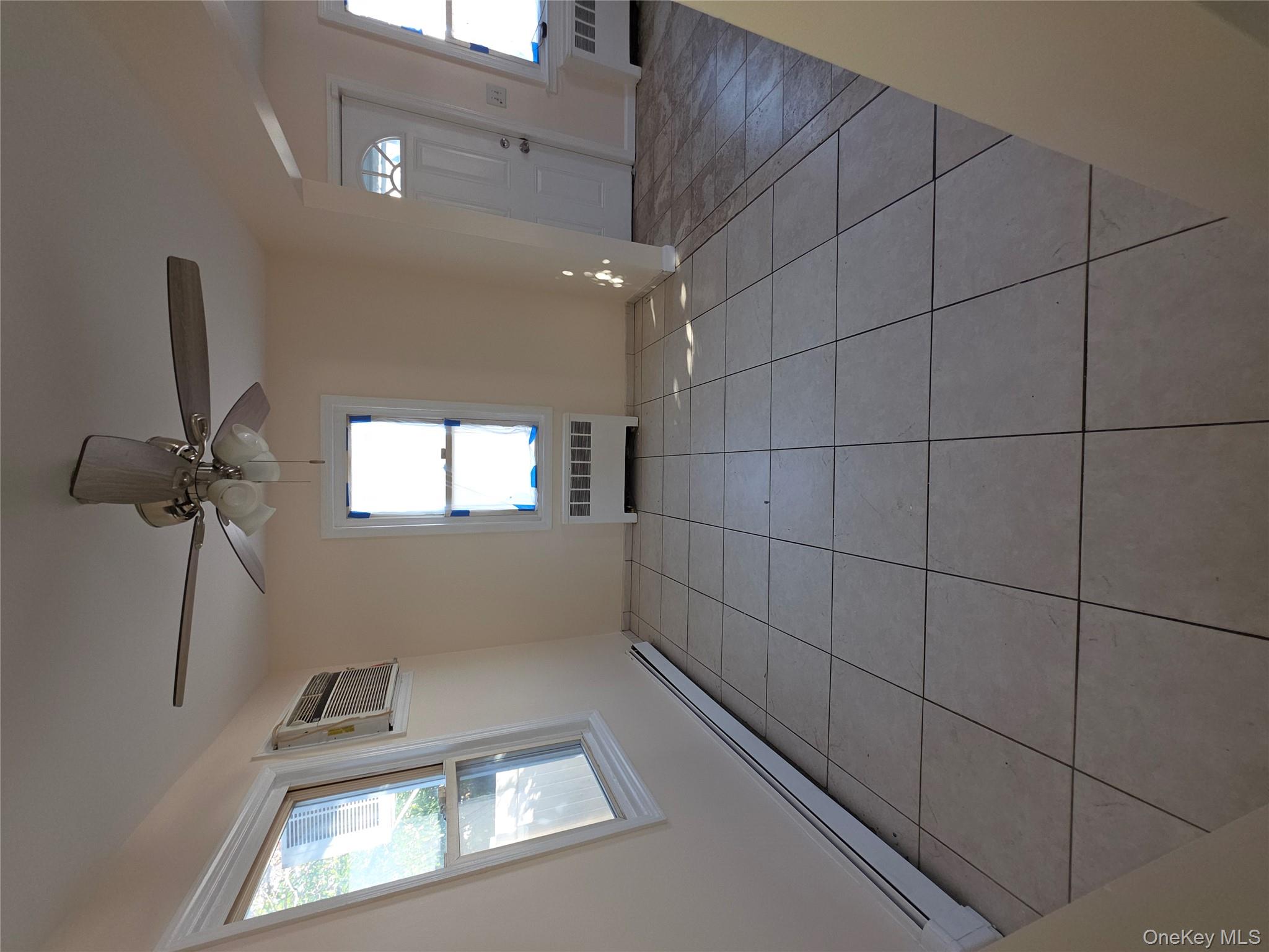 #7 photo, 1075 Harrison Street, Нассау ‖ Uniondale , NY 11553