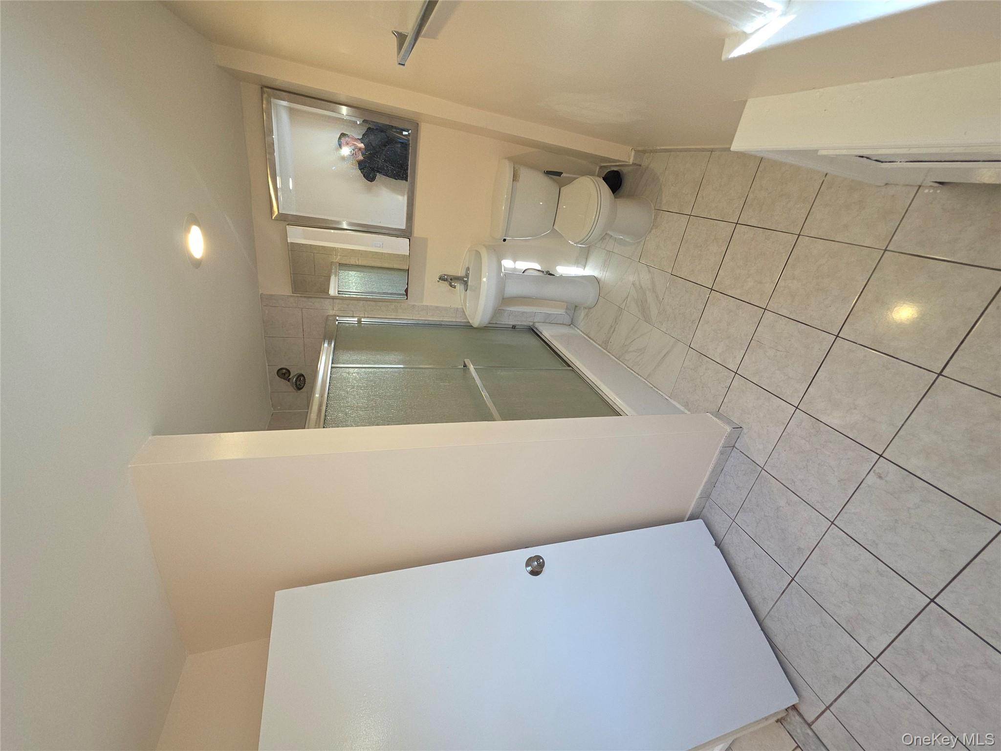 #9 photo, 1075 Harrison Street, Нассау ‖ Uniondale , NY 11553