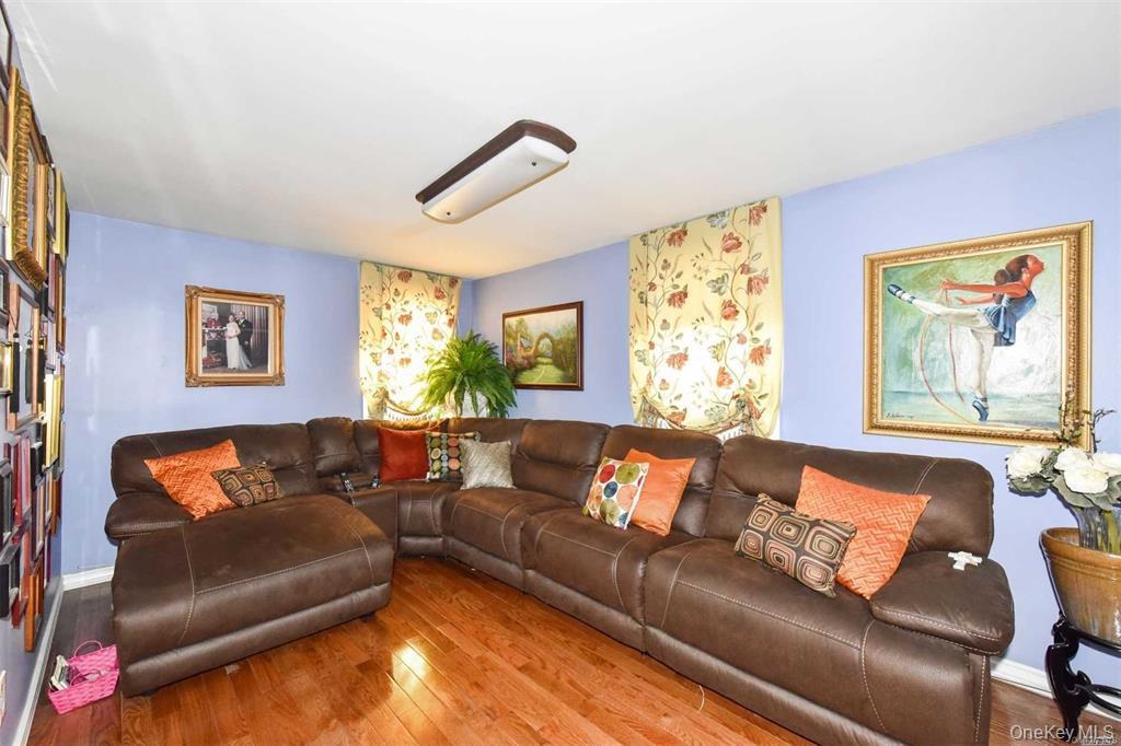 #14 photo, 382 Pennsylvania Avenue, Нассау ‖ Mineola , NY 11501