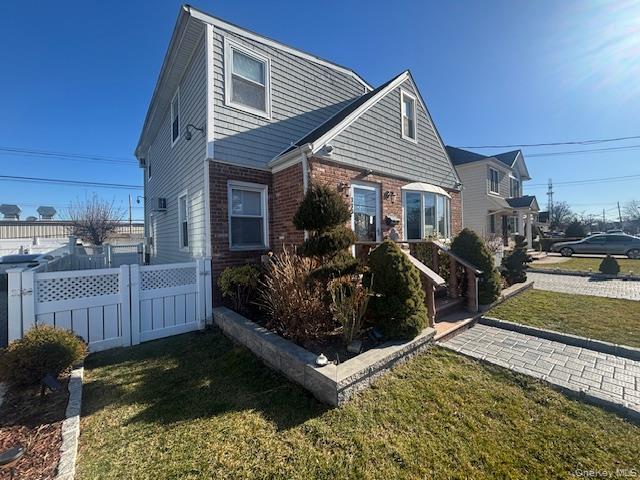 #3 photo, 382 Pennsylvania Avenue, Нассау ‖ Mineola , NY 11501