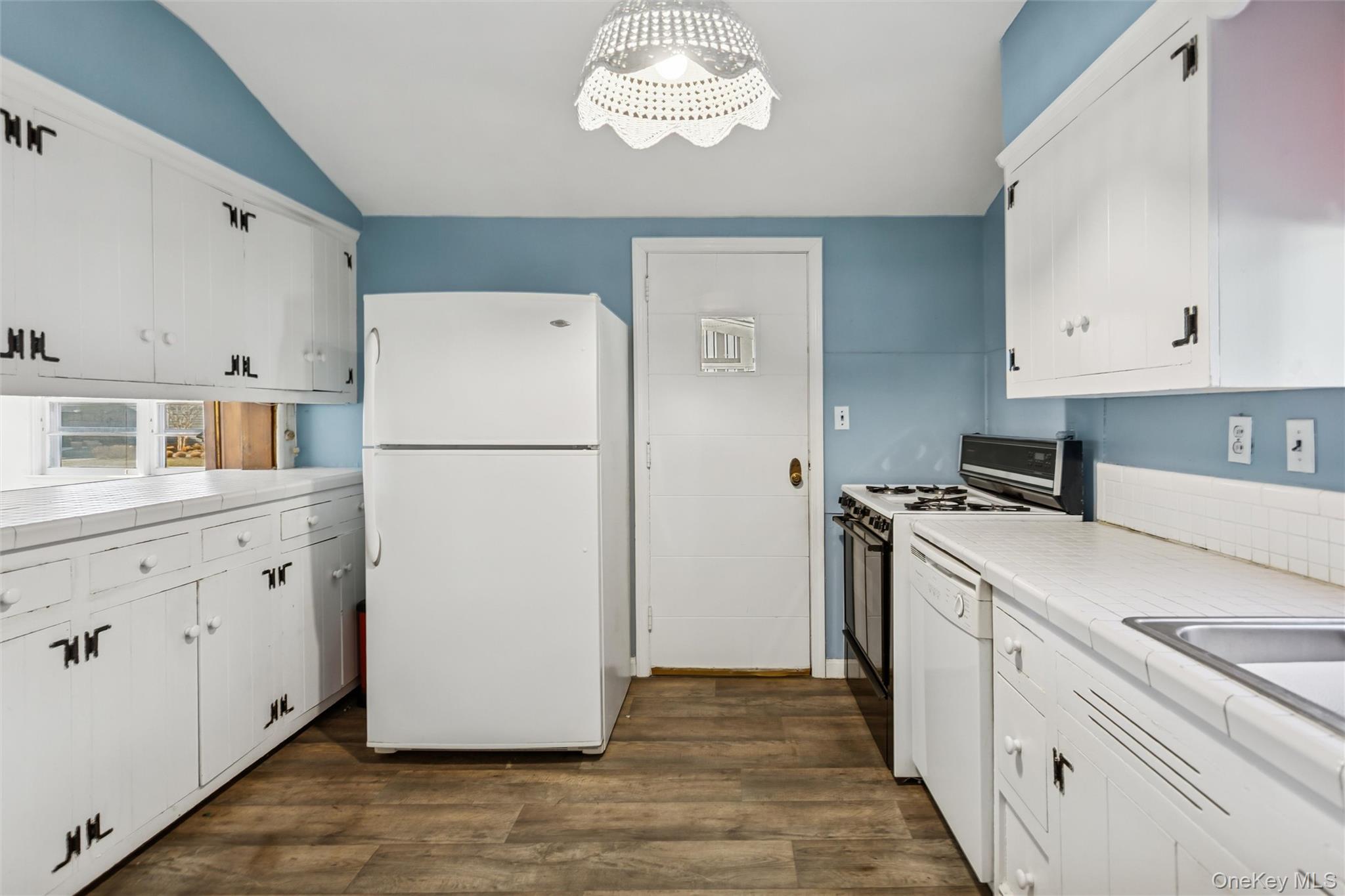 #12 photo, 122 Broome Avenue, מחוז נסאו Atlantic Beach , NY 11509