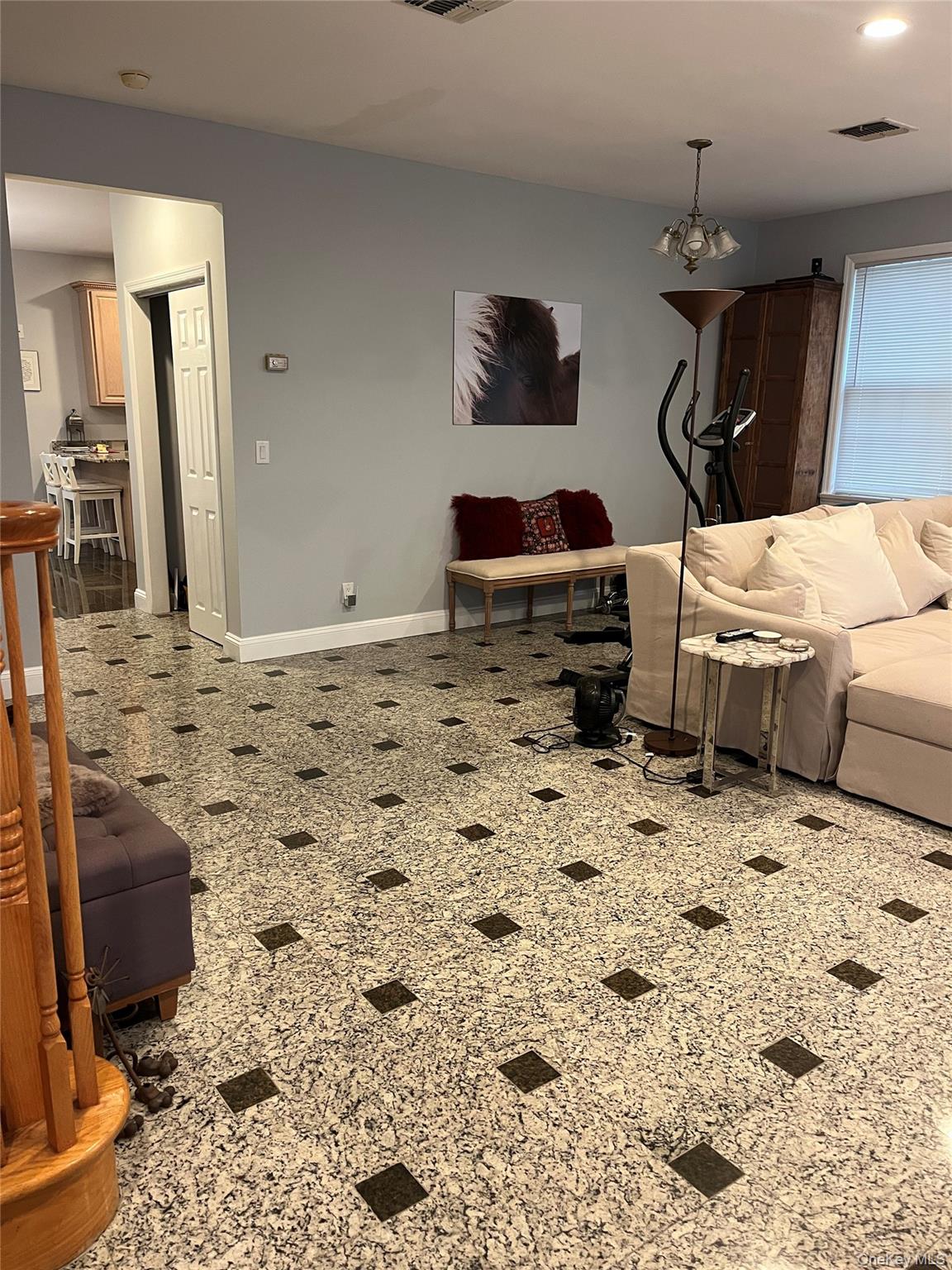 #5 photo, 7809 Shore Road, Port Washington , NY 11050