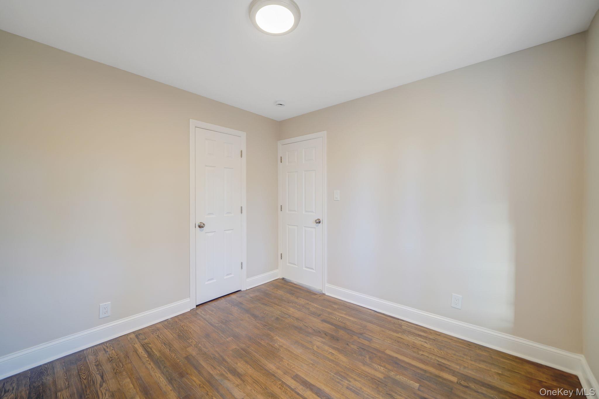 #13 photo, 212 Babylon Turnpike, Нассау ‖ Merrick , NY 11566