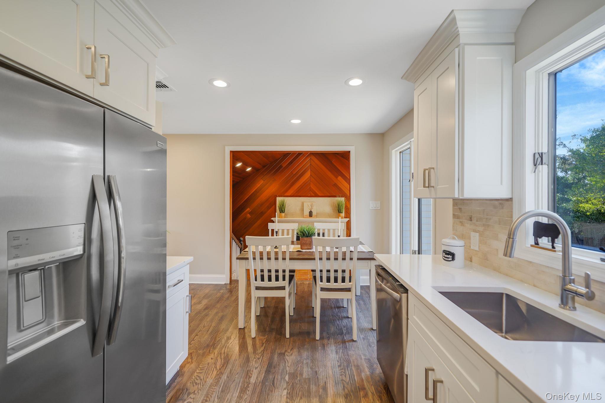 #8 photo, 212 Babylon Turnpike, Нассау ‖ Merrick , NY 11566