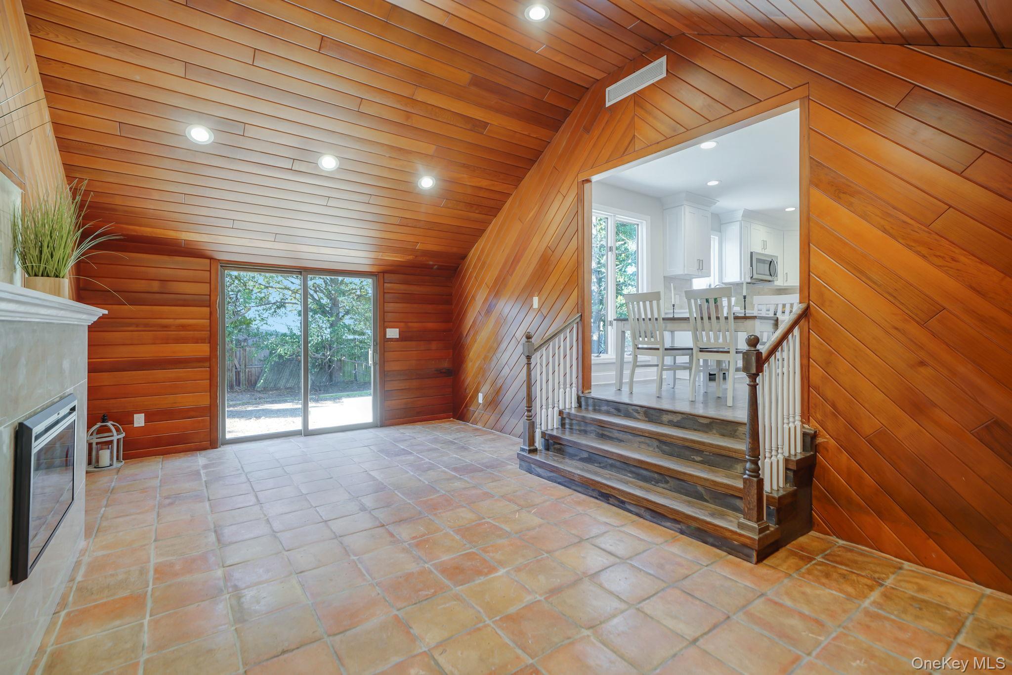 #9 photo, 212 Babylon Turnpike, Нассау ‖ Merrick , NY 11566